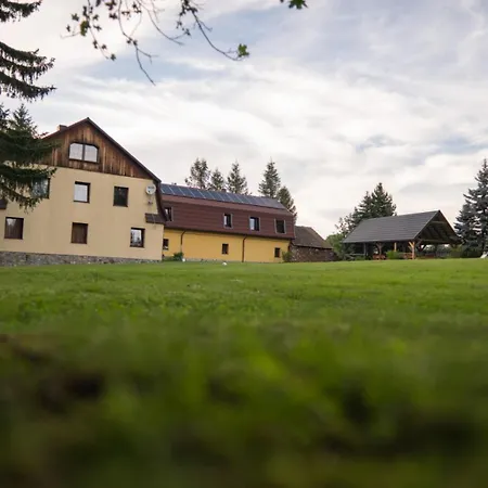 Gory Sowie Farm stay *